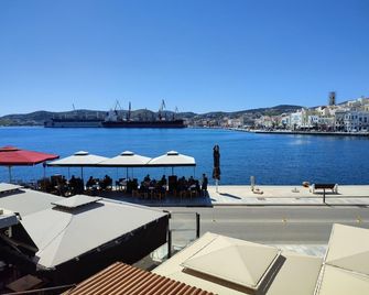 Aktaion Hotel - Ermoupoli - Balcony