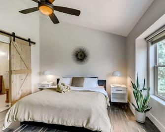 One of the nicest house rentals available in Lyons, Colorado - Lyons - Bedroom