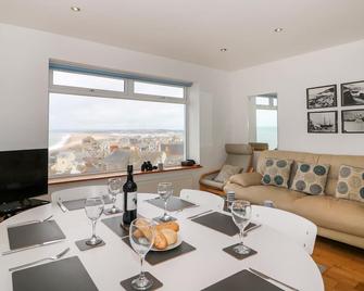 The View - Isle of Portland - Dining room