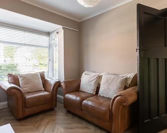 North Belfast Home - בלפאסט - סלון