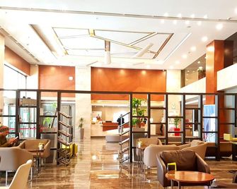 Holiday Inn Gaziantep - Sehitkamil By IHG - גאזיאנטפ - לובי