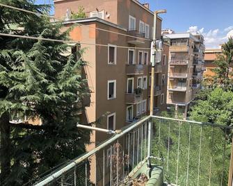 Roma Sister - Rome - Balcony