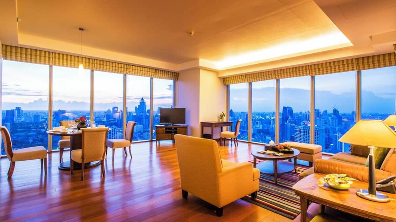 Column Bangkok Hotel