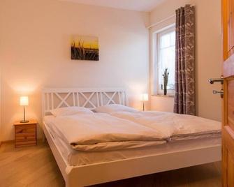 Haus Michel 02 - Born am Darss - Bedroom