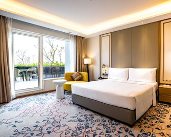 Holiday Inn Lucknow Airport By IHG - Lucknow - Habitación