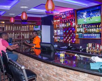 Hotel Enkeleshe - Langata Rongai - Bar