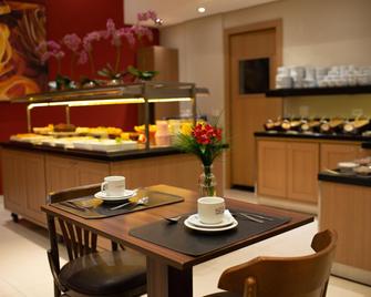Hotel Centro Europeu - Curitiba - Buffet