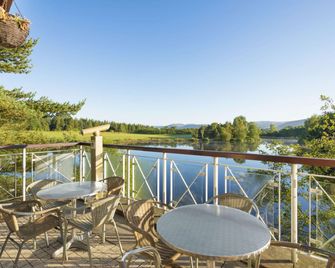 Days Inn by Wyndham Lockerbie Annandale Water - Lockerbie - Parveke