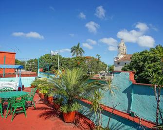 Hostal Sra Olga Rivera - Santa Clara - Piscina