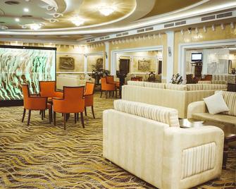 Golden Dragon Hotel - Biskek - Area lounge