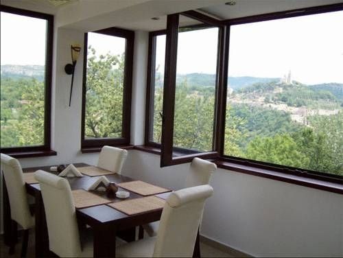 Hostel By the Hill - Veliko Tarnovo - Comedor
