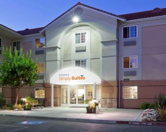 Sonesta Simply Suites Silicon Valley - Santa Clara - Santa Clara - Gebäude