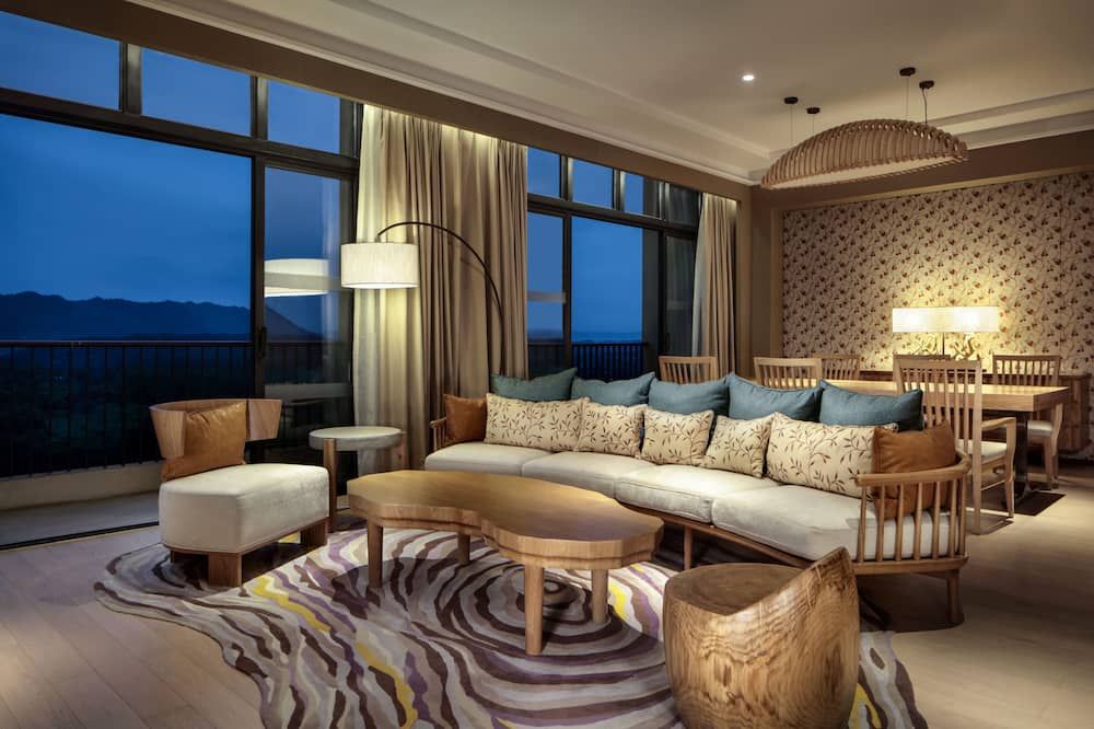 Four Points by Sheraton Chengdu, Pujiang Resort thumbnail 3
