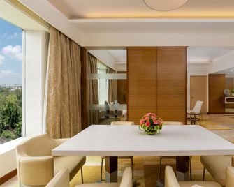 Radisson Blu Hotel Greater Noida - Greater Noida - Schlafzimmer