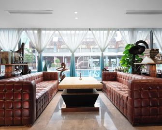 هايكو مينجوانج شينجي هوتل - هايكو - ردهة