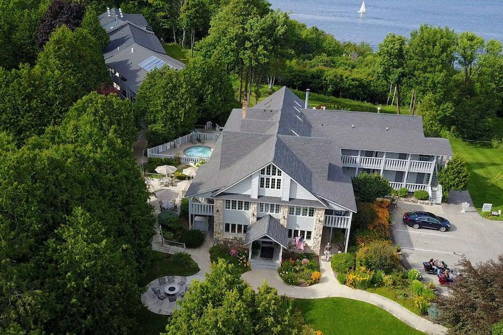 كانتري هاوس ريزورت