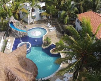 Cabañas Aqua Blue - Coveñas - Piscina