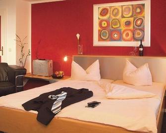 Landgasthof Krug - Abenberg - Bedroom