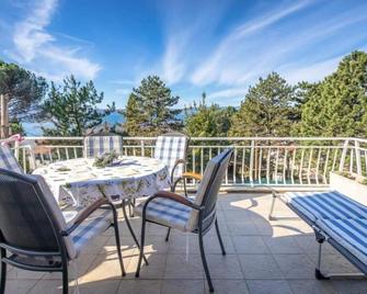 Apartments Villa Mirna - Njivice - Balcón