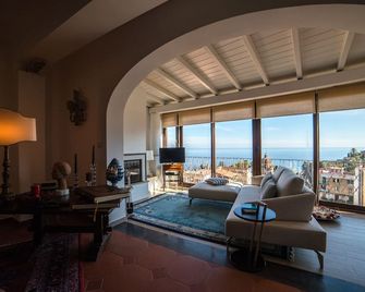 Casa Aricò & Shatulle Suites - Taormina - Sala de estar