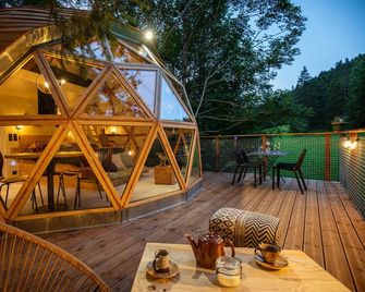 Comfortable panoramic dome in the heart of Vercors - Autrans-Méaudre-en-Vercors - Patio