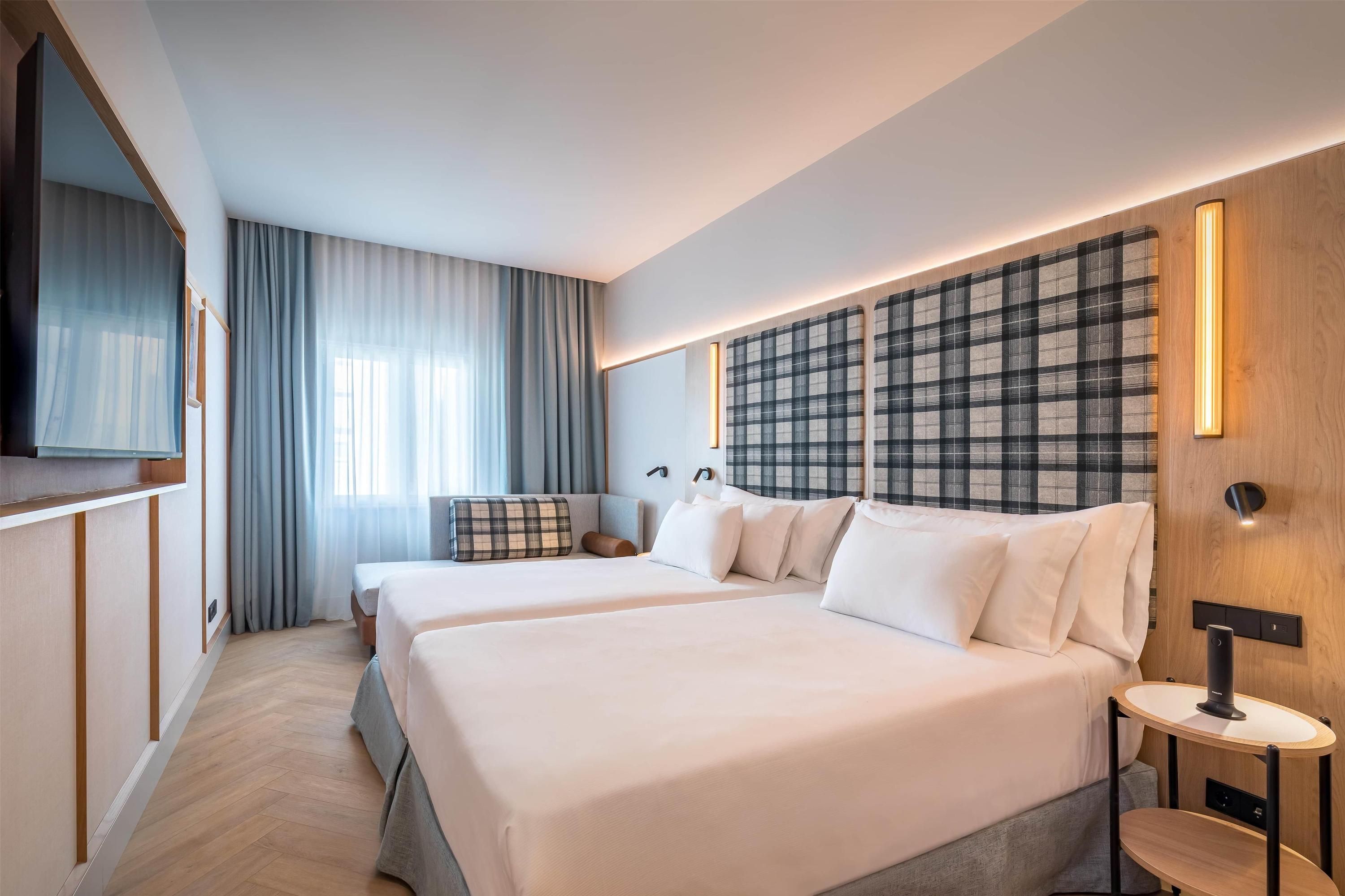 Hotel Felipe IV - ואיאדוליד - חדר שינה