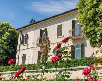 Villa Dafne Valpolicella B&B Adults only, no smoking, no pets - Sant'Ambrogio di Valpolicella - Building
