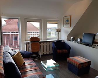 Haus Köln Ferienwohnung 'Pier Ost' - Juist - Wohnzimmer
