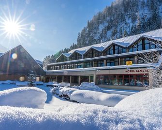 Jufa Hotel Grünau Im Almtal - Grunau Im Almtal - Budova