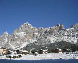 Dolomiti Sport Hotel - San Vito Di Cadore - Вигляд зовні