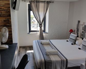 Hotel Les Voyageurs - Vogüé - Vogüé