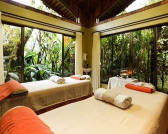 Arenal Paraiso Resort Spa & Thermo Mineral Hot Springs - לה פורטונה - חדר שינה