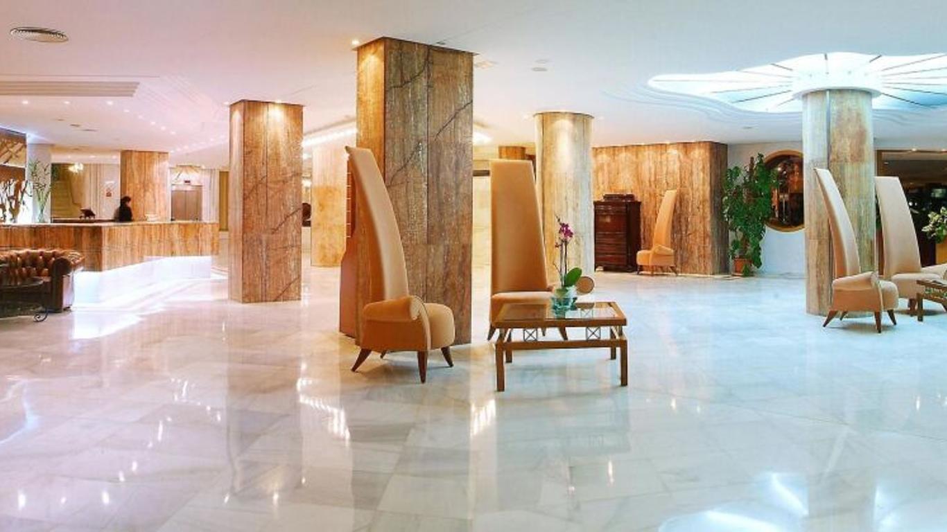 Hotel Serrano Palace