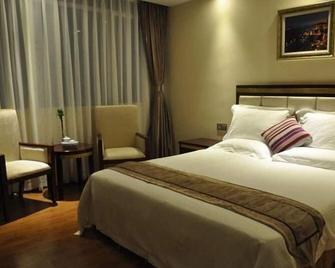 Greentree Inn Shantou Chengjiang Road Business Hotel - Shantou - Bedroom