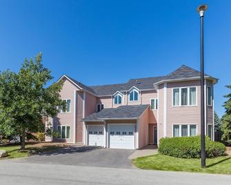 Living Stone Golf Resort - Collingwood - Building