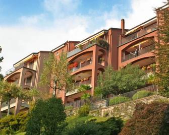 Apartment Residenza del Pascià by Interhome - Oggebbio - Gebouw