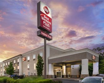 Best Western Plus Eastgate Inn & Suites - Wichita - Edifício