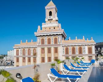 Hotel Plaza - Havana