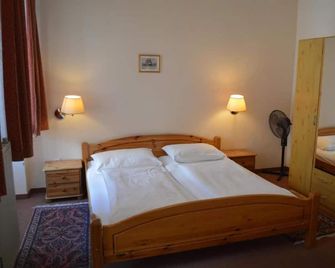 Pension Walzerstadt - Viena - Habitación