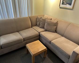 Harwichport Resort Club - Harwich - Salon