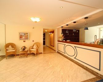 Thermen-Hotel Rottaler Hof - Bad Füssing - Recepción