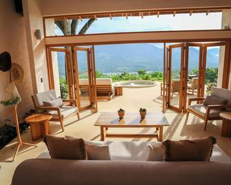 Hotel Tahiti - Fredonia - Sala de estar