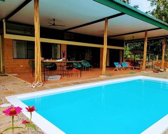 casa jaguarjundi 3-bedroom house in charming PAVONES, AC, pool, view ocean - Zancudo - Piscina