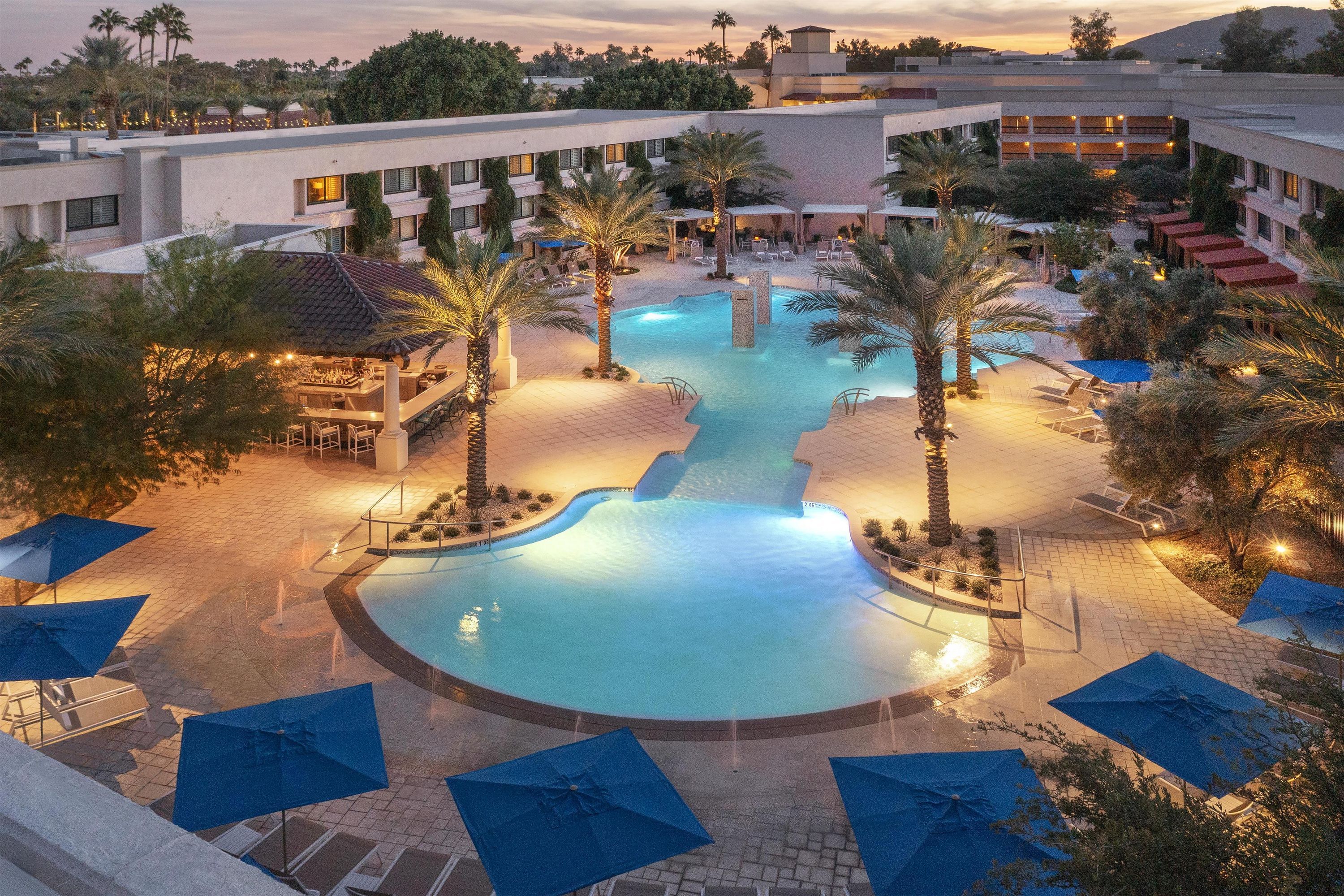 The Scottsdale Resort and Spa, Curio Collection by Hilton - Scottsdale - Svømmebasseng