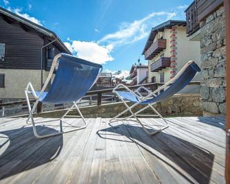 Be won over by the Valente two-room apartment and enjoy your vacation - Livigno - Balcony