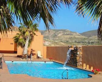 Hotel de Naturaleza Rodalquilar & Spa Cabo de Gata - Rodalquilar - Piscina