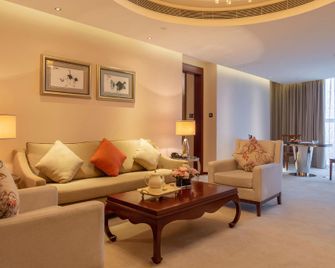 Changsha Longhua International Hotel - Changsha - Habitación