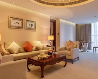 Changsha Longhua International Hotel - Changsha - Habitació