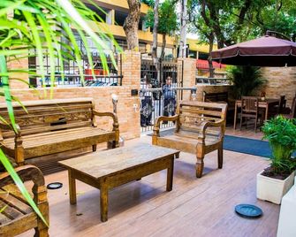 سامبا ريو 1900 - ريو دي جانيرو - شرفة مرصوفة