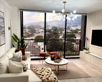 Charm condo 71! - Antiguo Cuscatlán - Sala de estar